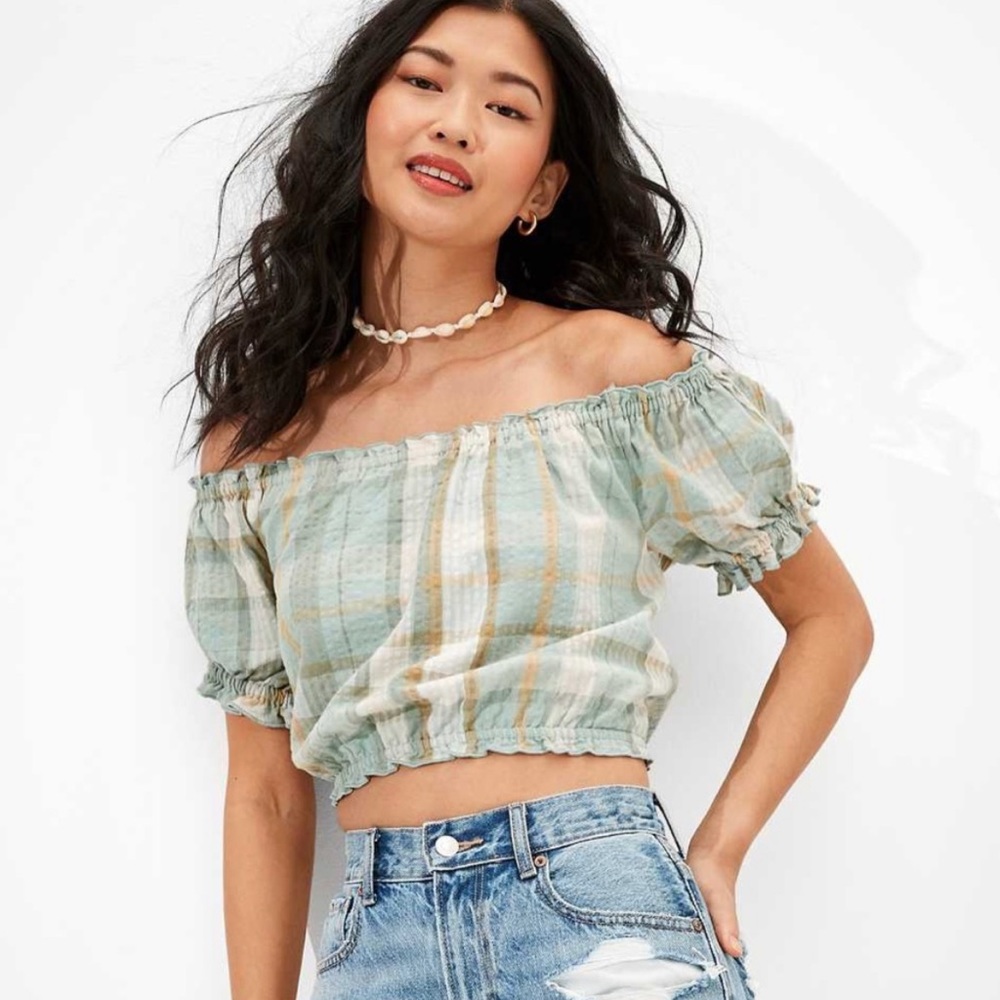 american eagle off the shoulder top
